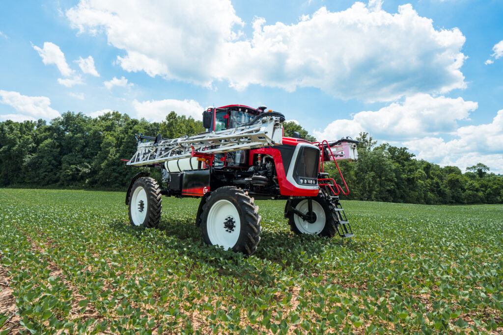 Apache AS650 Sprayer in open field